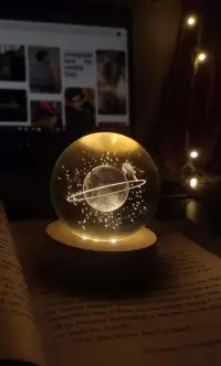 بلوره مضيئه